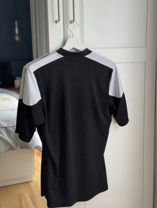 Czarno-biała bluzka sportowa Adidas