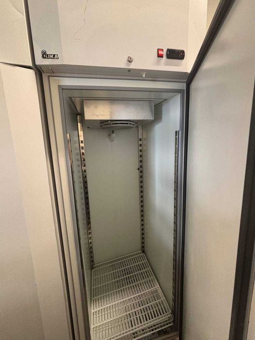 Холодильник промисловий Juka