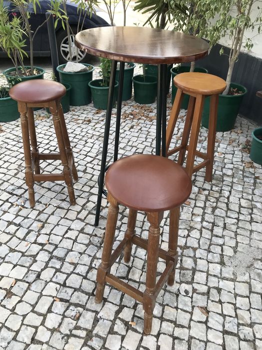 Bancos altos Bar