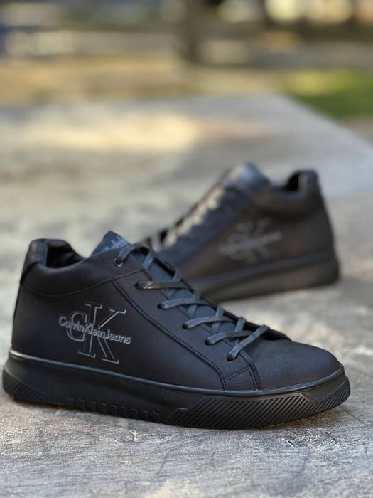 Чоловічі черевики Calvin Klein Ботинки новые оригинал черные кожа