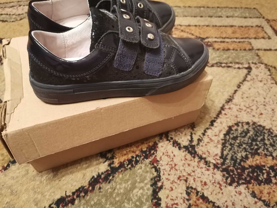 Buty dziewczęce 32 Bartek