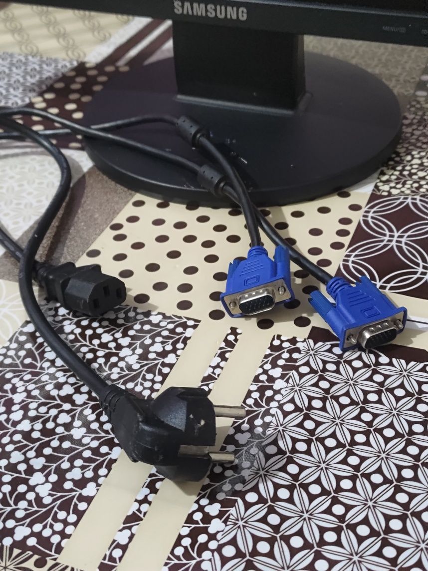 Монітор 20" Samsung 2043NW