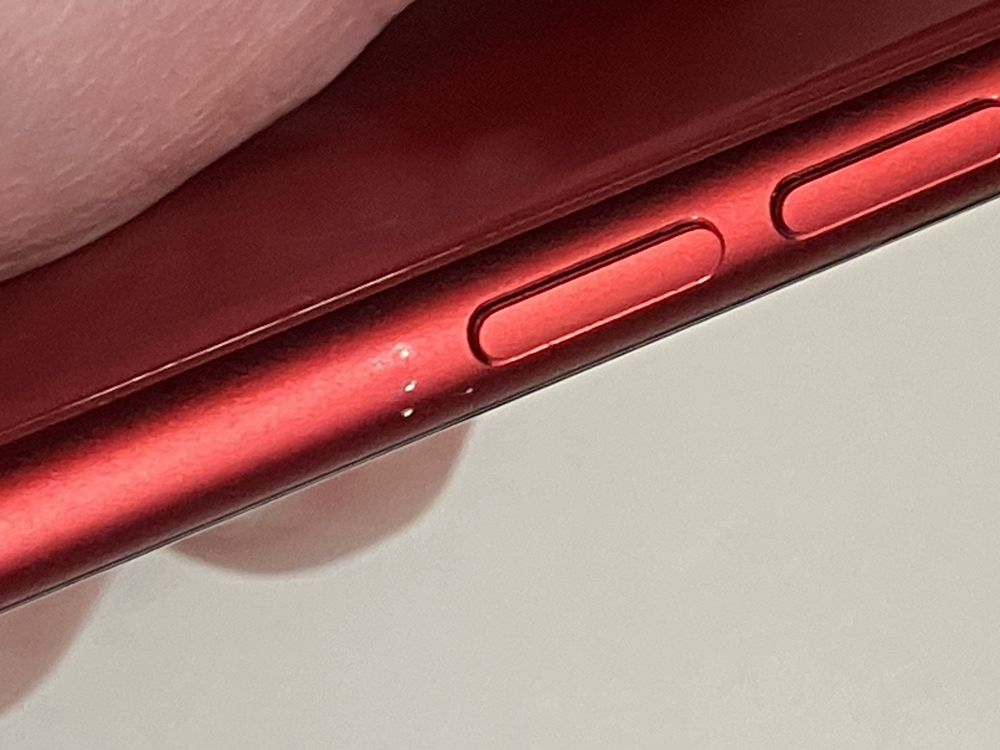 iPhone SE 2020, red, czerwony