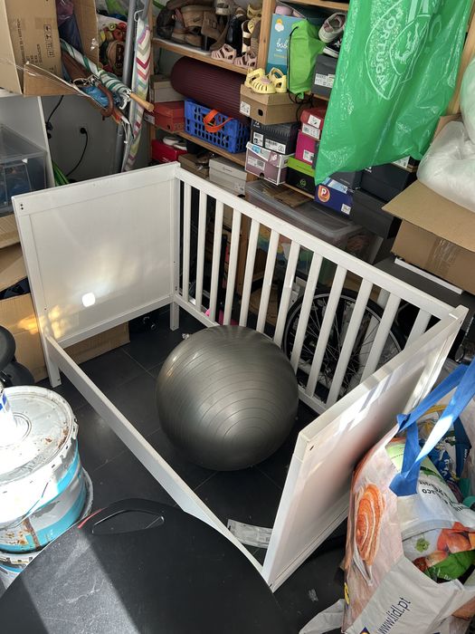 Berço + colchão IKEA