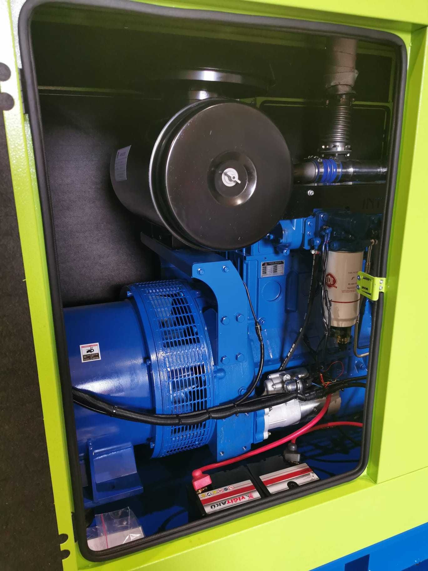 AGREGATgenerator GNT300 300kVa 240kW