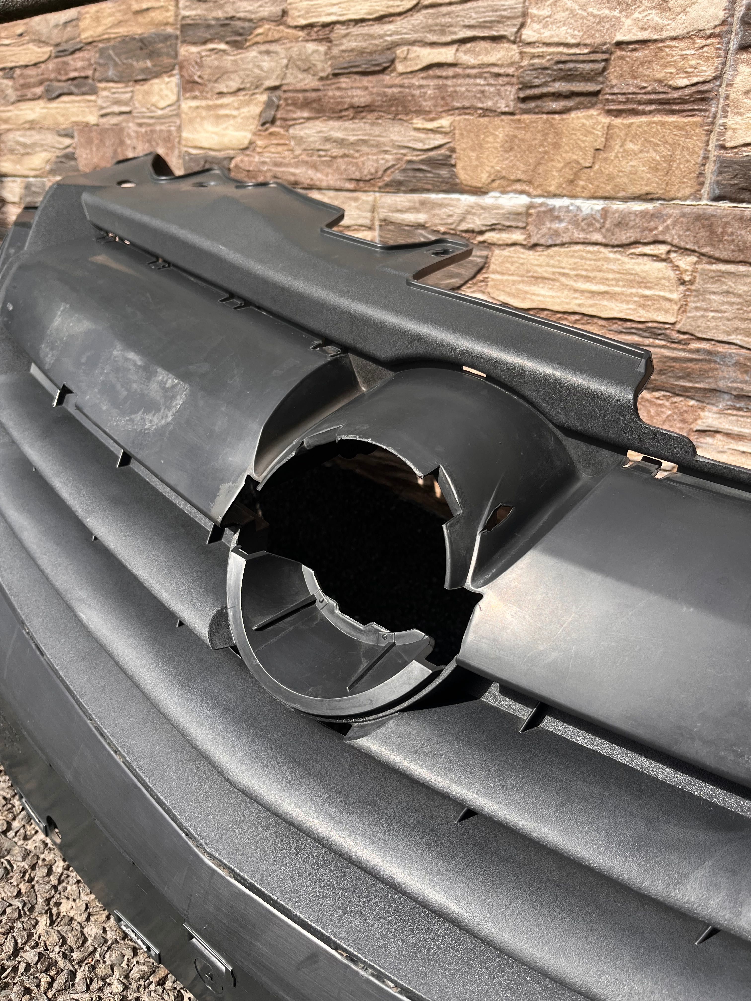 Grelha Frontal Opel Corsa D 2006/2010