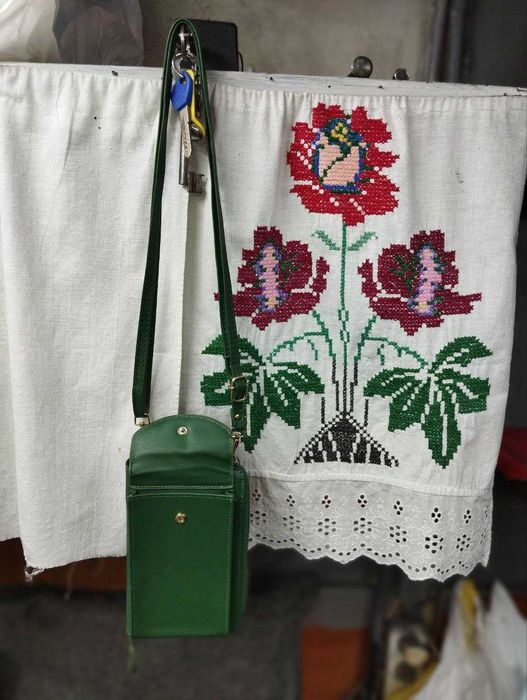 Барсетка для телефону