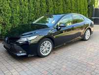 Toyota Camry Executive full opcja jasne skóry JBL VIP Head-up roleta el hybryda PL