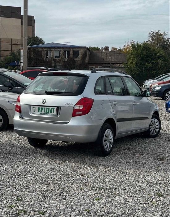 Продам Skoda Fabia 2008 рік можлива розстрочка,кредит,обмін!