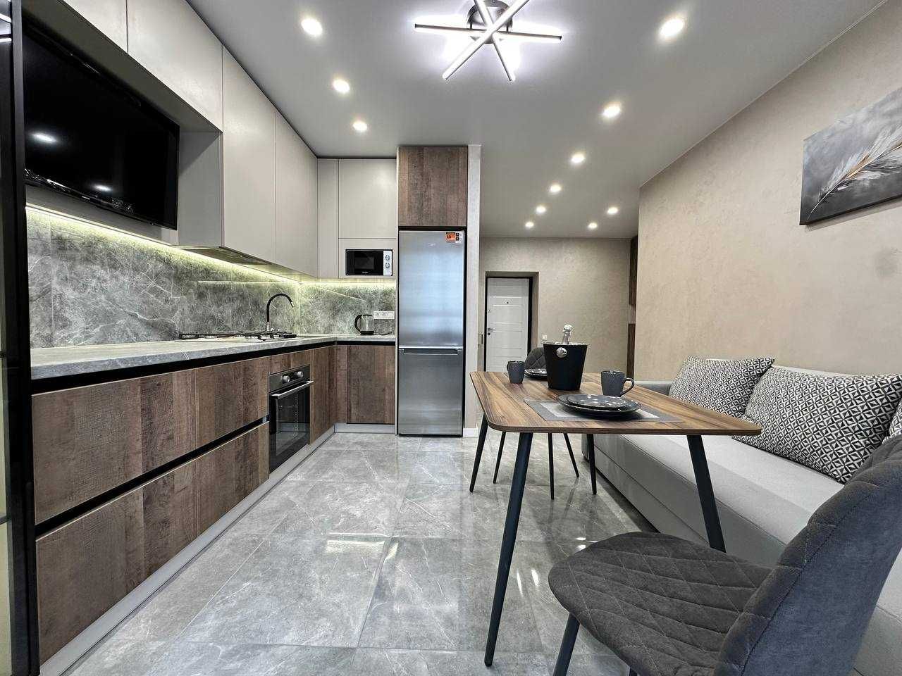Продам ТОП квартира  51м2 Спальня + кухня-студия Днепровская Брама 2