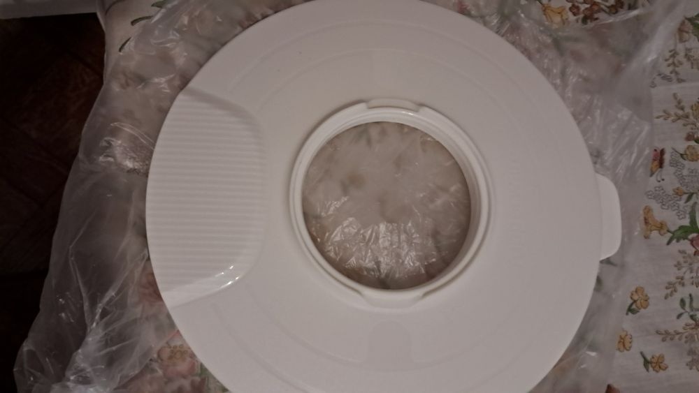 Pokrywa do miski tupperware odsprzedam