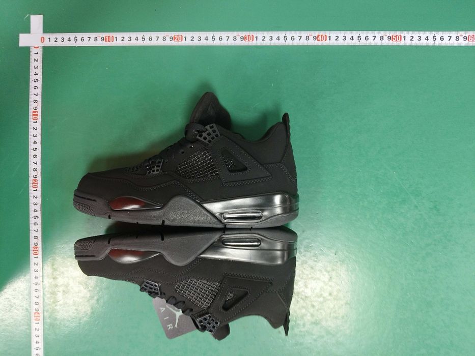 Air Jordan 4 Preto