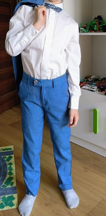 Piękny garnitur dla chłopca błękitny koszula gratis