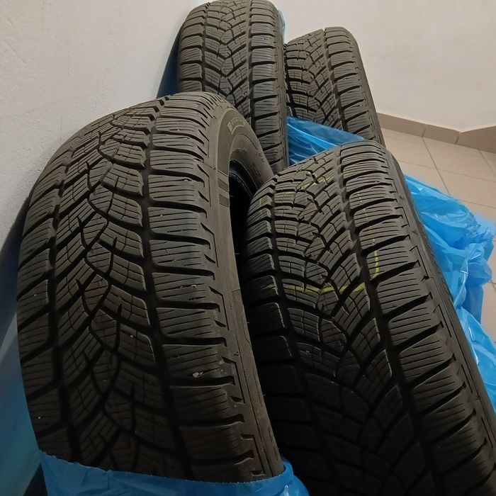 Wawa piękne opony zimowe FULDA 215/60r17 super stan Wawa