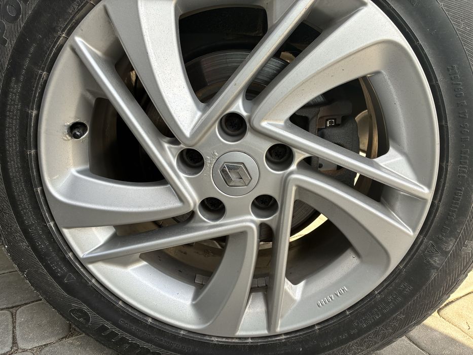 Kola z oponami zimowymi 17 Renault