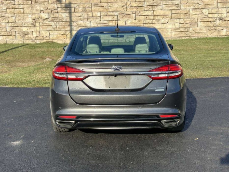 Ford Fusion Titanium      2017