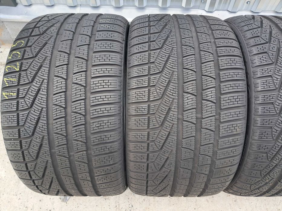Резина зима 90% Pirelli 245/35 295/30 R20 Sottozero Winter 240 serieII