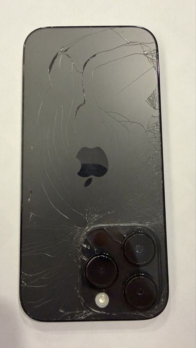 IPHONE 14 PRO 128GB Preto - Parte traseira danificada