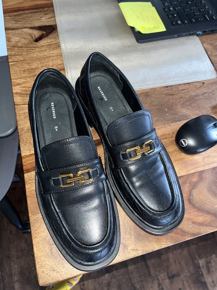 Reserved skórzane loafersy buty 39  nowe