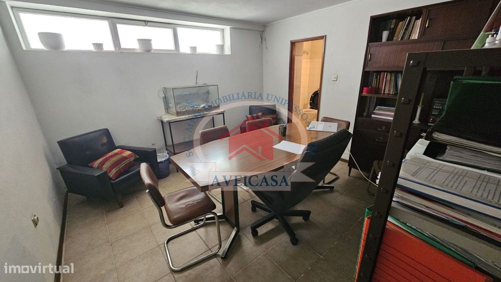 Escritório No Centro De Aveiro