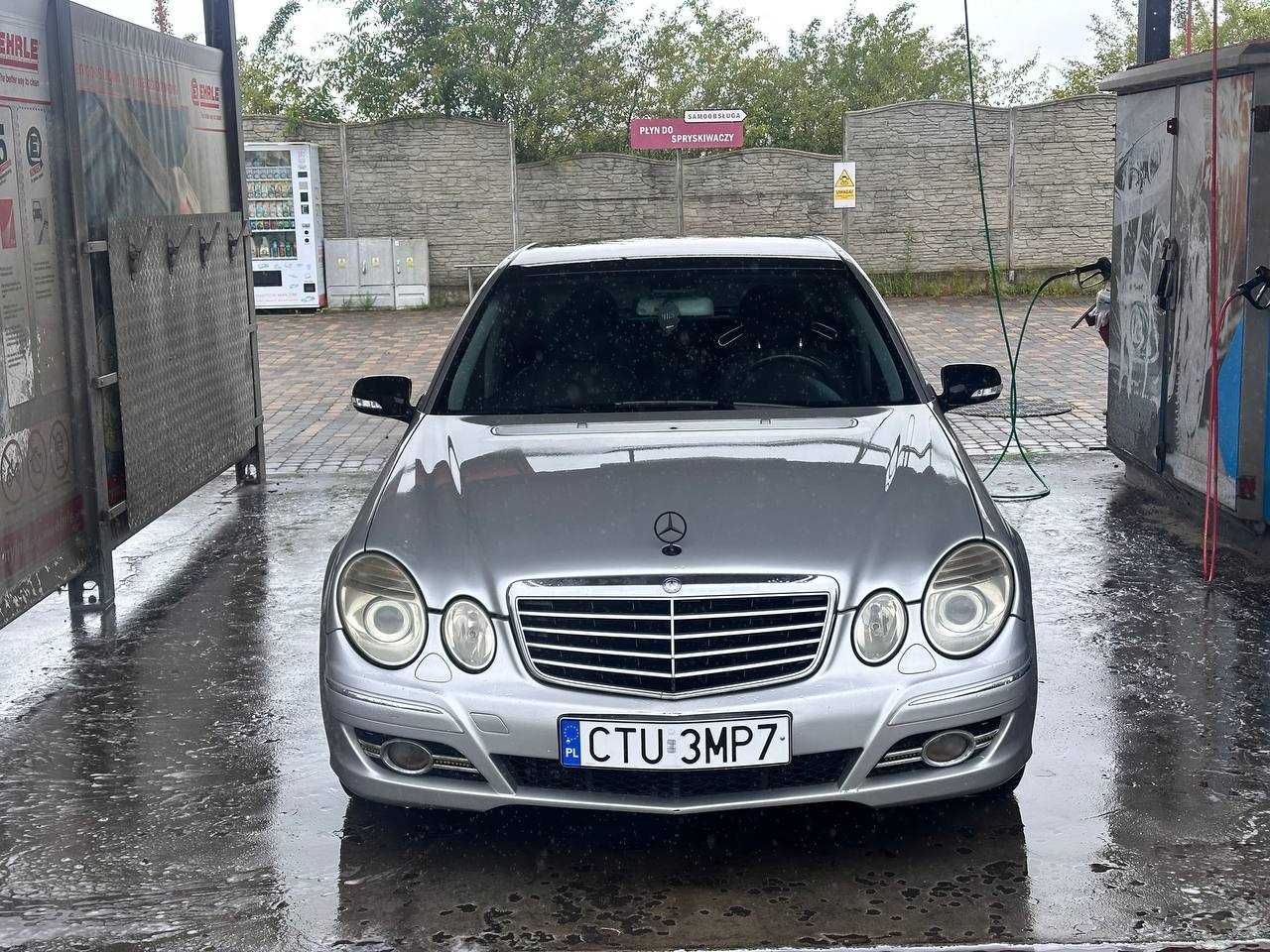 Mercedes-Benz E270 CDI W211