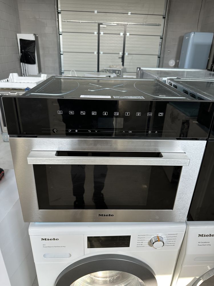 Мікрохвильова піч Miele DGM7440
