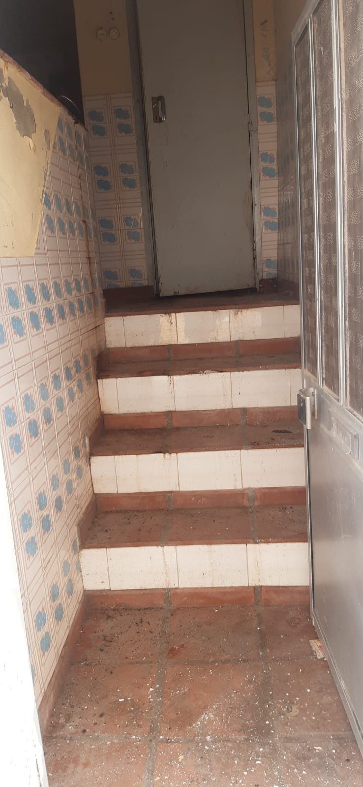Prédio urbano a venda T2+t1