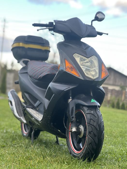 Продам скутер 150куб +торг