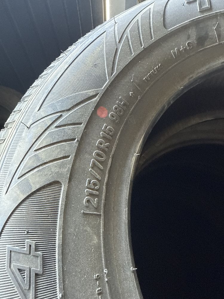 Шини резина 215/70/15 r15 Toyo всесизонні