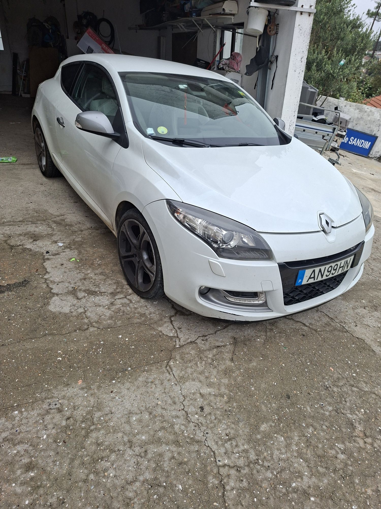 Renault Mégane Coupé GT dCi 160 cv – Raro em PT – 235.000 km – 12.000