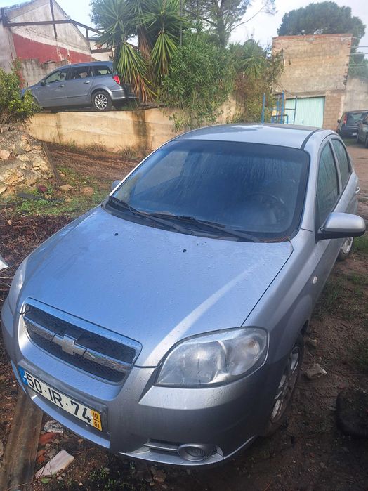 Chervolet aveo 1.4 16v 2010 acidentado