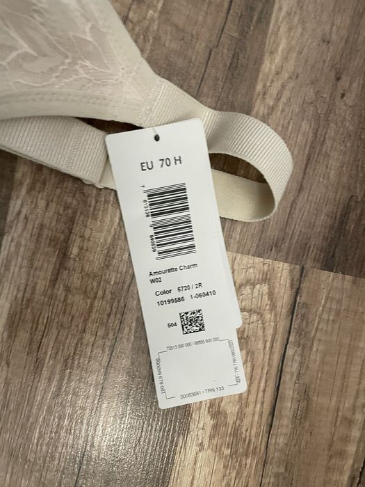 Biustonosz Triumph Amourette Charm 70H