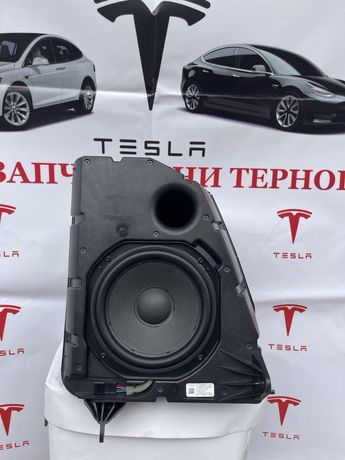 Сабвуфер Tesla model Y 1656267-00-B