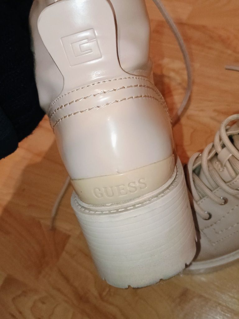 Buty damskie Guess beżowe/pudrowy róż 35