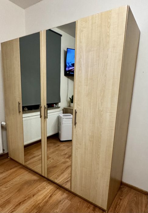 Szafa duża solidna lustra tanio jasny kolor super stan