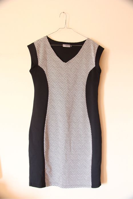 Vestido preto e branco Cadena 42