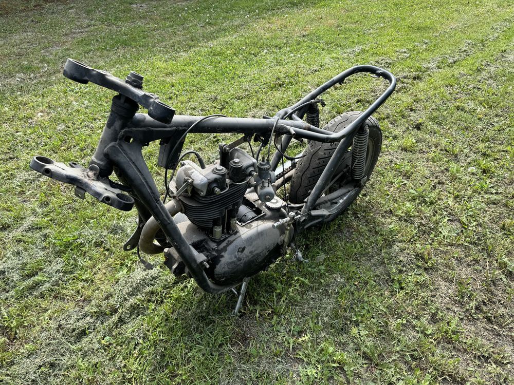 SFM Junak M10 Rama silnik