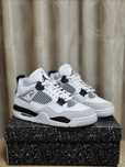 Buty AirJordan4 Retro military black nowy UnisexTrampki.38