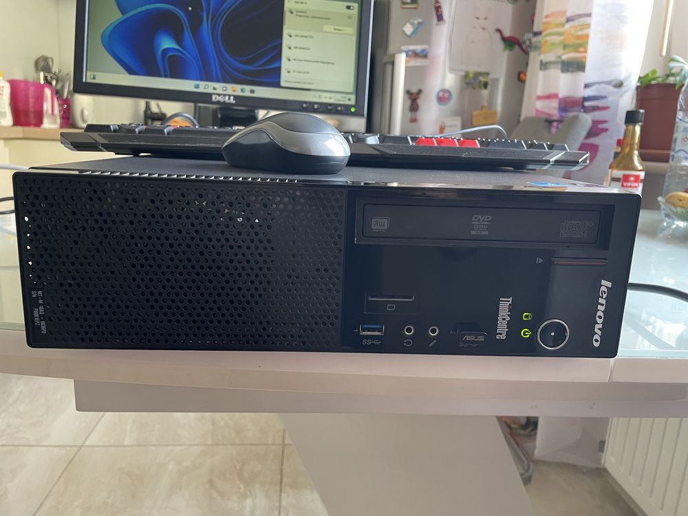 Lenovo ThinkCentre E93 core i5/8GB RAM/1000GB HDD