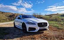 XF Versão R-Sport Piano Black