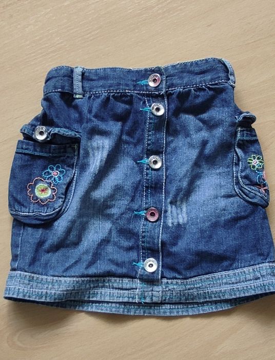 Zestaw spódniczki+bluzeczki r.116-122 na 6-7lat L1