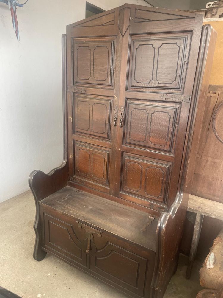 Movel com banco, bau e armario