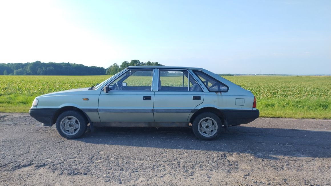 Polonez Caro 1.6