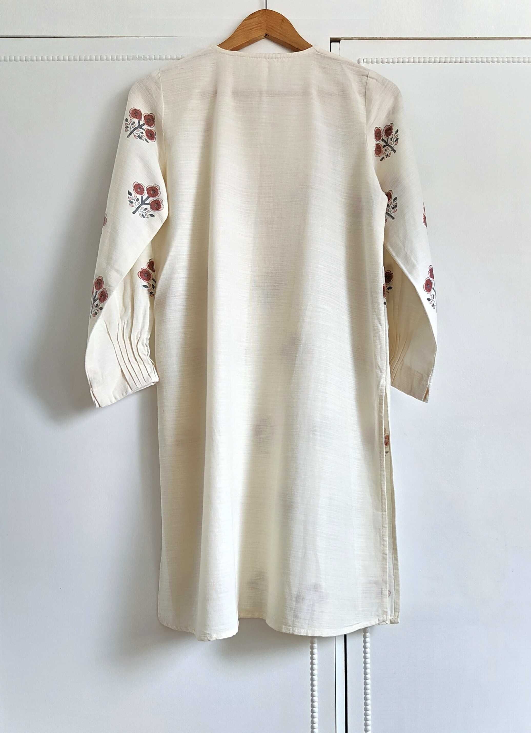 Biały komplet indyjski M 38 kwiaty boho bohemian retro kameez sari