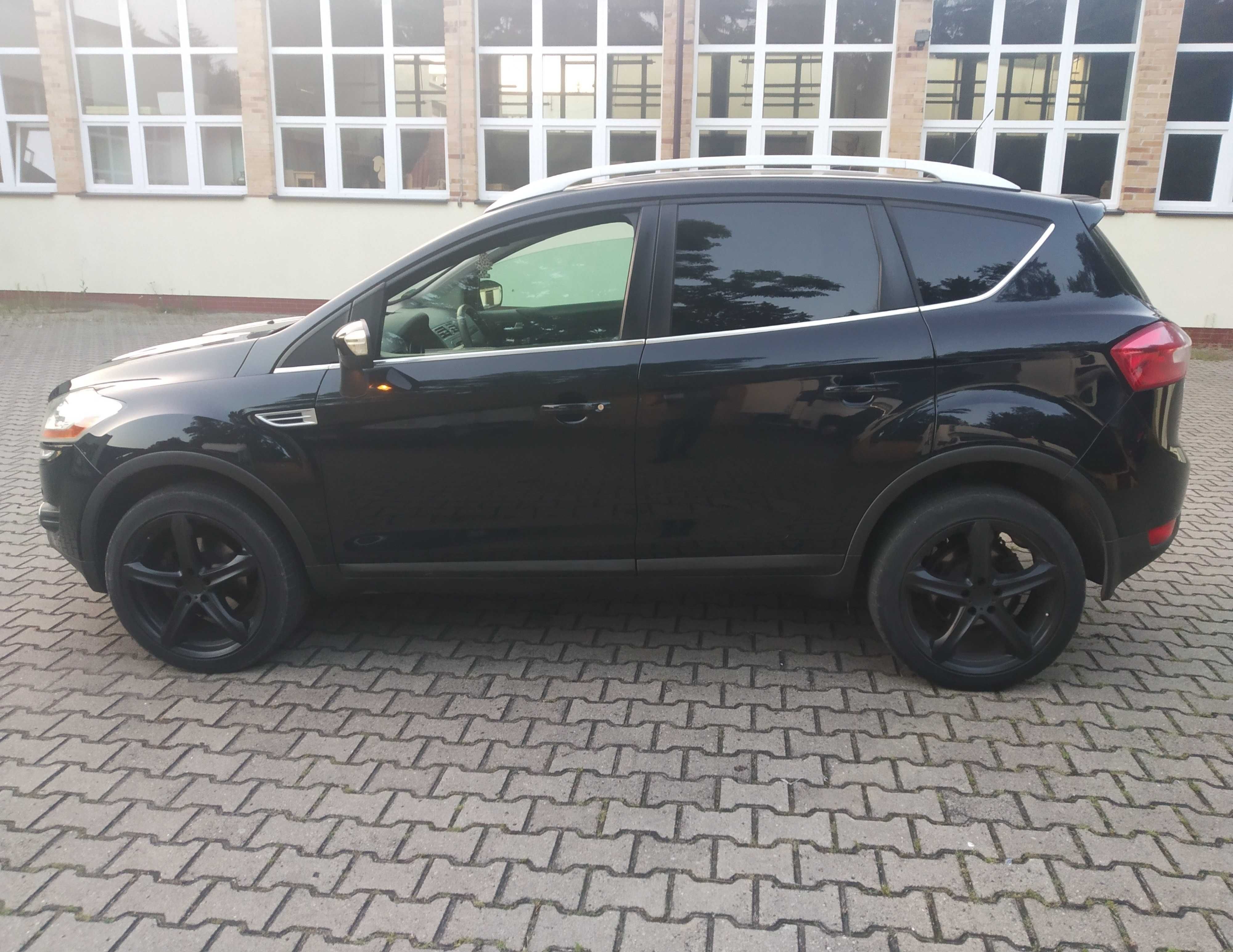Ford Kuga 2.0 163 PS/4x4/2011/Titanium S/Bi led/Full Black/Manual.