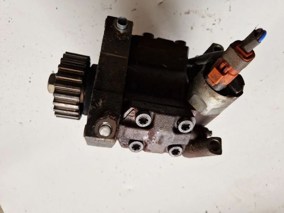 Jaguar Land Rover 2,7 pompa wtryskowa 4S7Q-9B395-AK A2C20003757