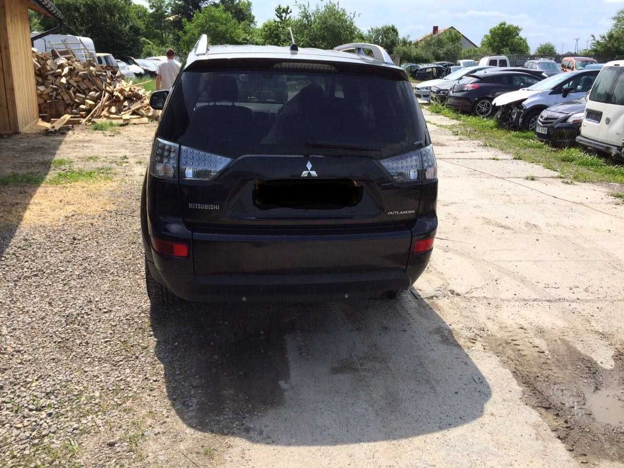 Кузов,запчасти кузова для Mitsubishi Outlander XL
