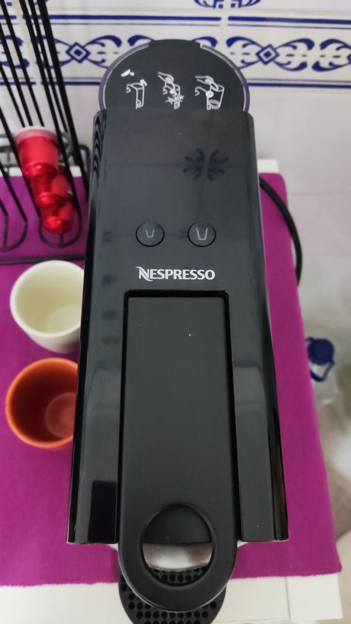Máquina Nespresso preta