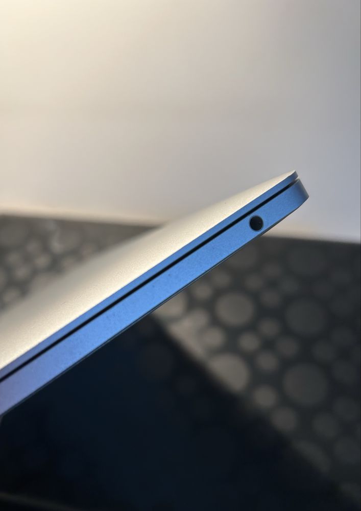 Macbook Pro 13" I7 16 Gb RAM 500 SSD