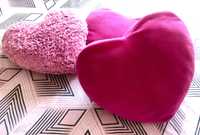 Декоративні подушки в формі серця